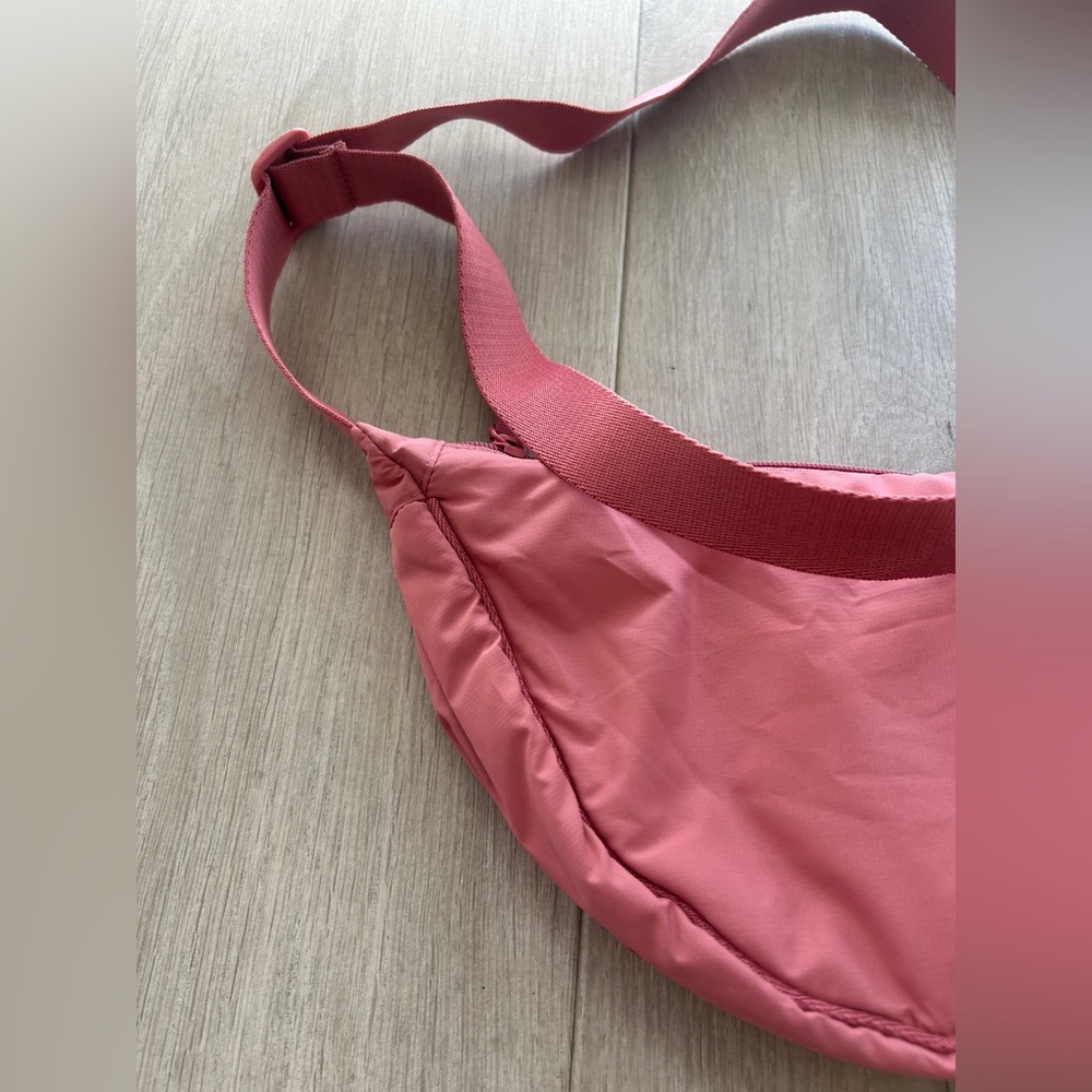 Uniqlo Round Mini Shoulder Bag Pink - Picture 4 of 6